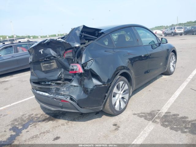 2024 TESLA MODEL Y 7SAYGDEE1RA235502 Photo 3