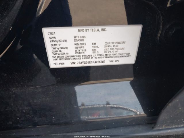 2024 TESLA MODEL Y 7SAYGDEE1RA235502 Photo 8