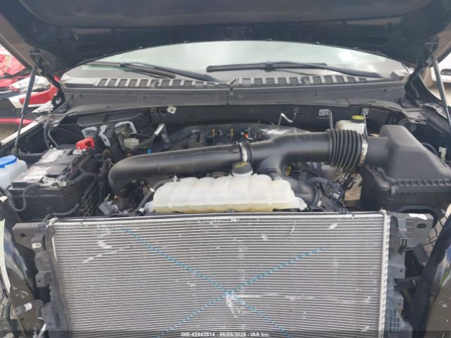 1FMJU1HT1NEA48772 Ford Expedition Xlt