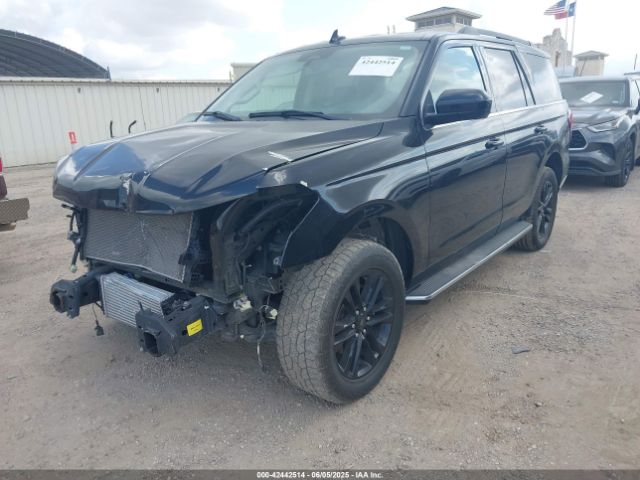 1FMJU1HT1NEA48772 Ford Expedition Xlt