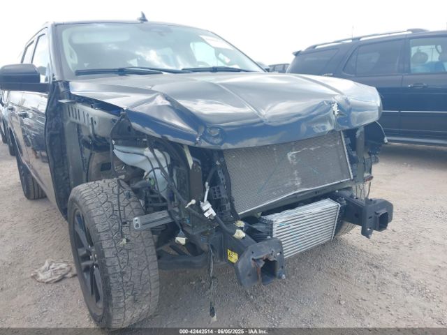 1FMJU1HT1NEA48772 Ford Expedition Xlt
