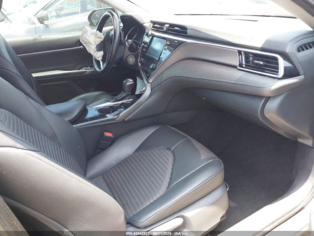 2018 TOYOTA CAMRY 4T1B11HK9JU015104 Photo 4