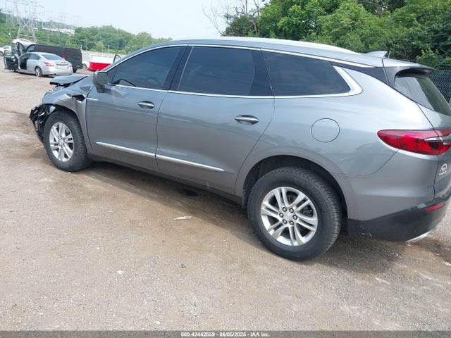 5GAEVAKW8JJ212706 Buick Enclave Essence