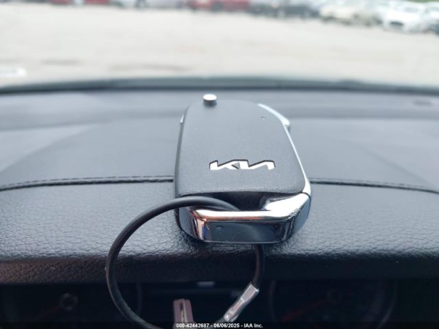 3KPF24ADXRE770496 KIA Forte Lxs