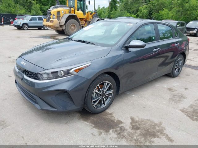 3KPF24ADXRE770496 KIA Forte Lxs