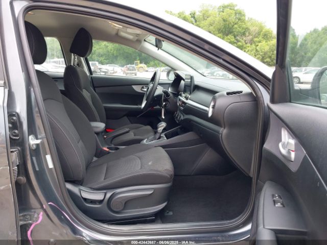 3KPF24ADXRE770496 KIA Forte Lxs