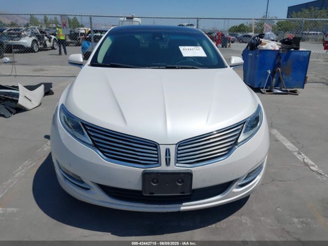 3LN6L2LU6FR614177 Lincoln 2015