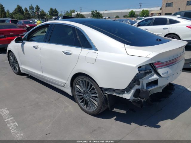 3LN6L2LU6FR614177 Lincoln 2015
