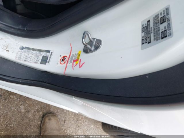 2015 JAGUAR F-TYPE SAJWA6AT7F8K21559 Photo 5