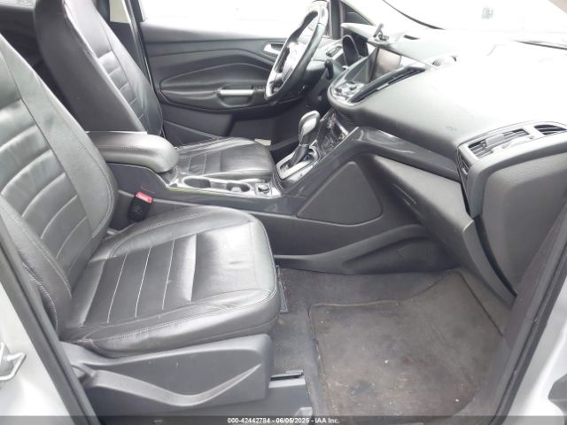 1FMCU0J98EUC28001 Ford Escape Titanium