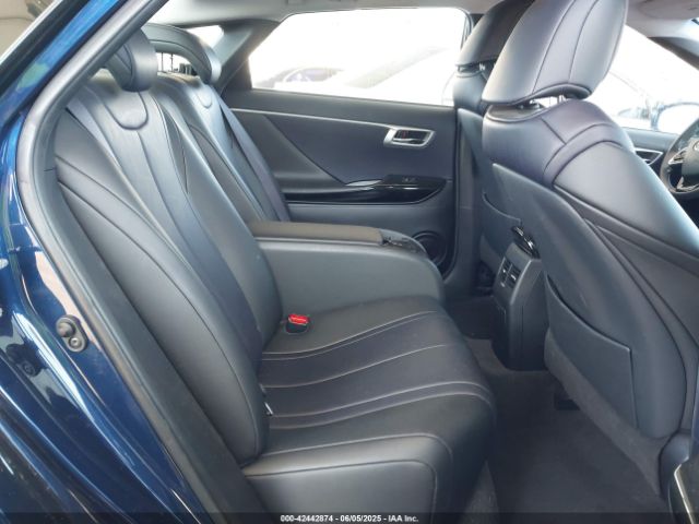 JTDBVRBD1HA001520 Toyota 4jm