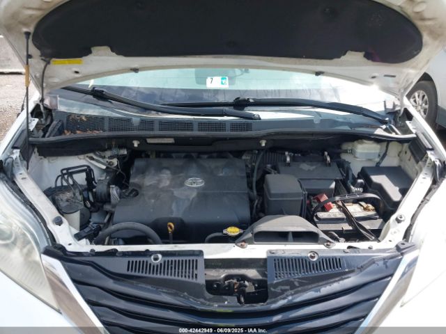 2012 TOYOTA SIENNA 5TDKK3DC6CS257836 Photo 9