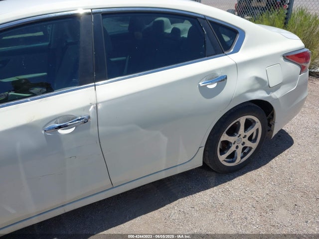 Nissan Altima 2.5 S 2015 1N4AL3APXFC464919 Image 6