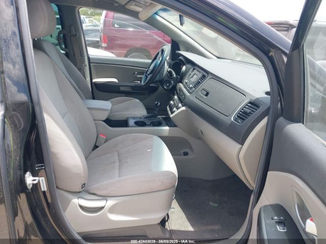 KNDMA5C13F6025335 KIA Sedona L