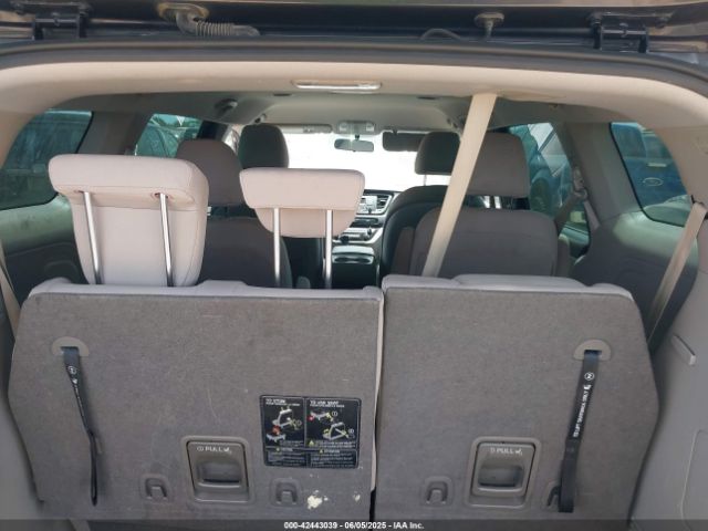 KNDMA5C13F6025335 KIA Sedona L