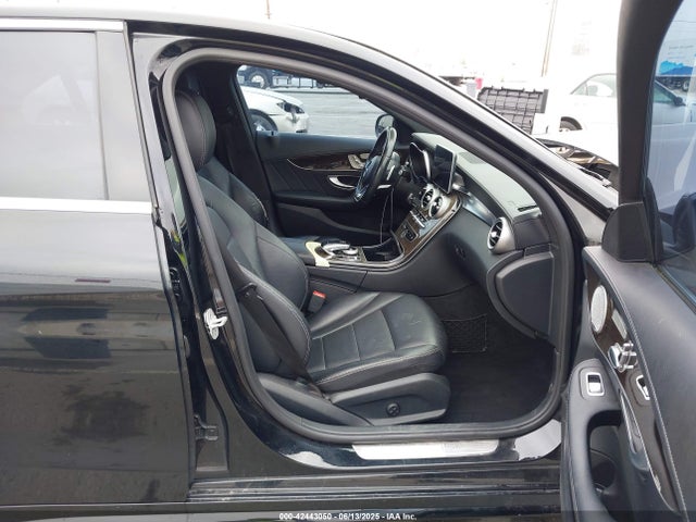 55SWF4JB6FU053780 Mercedes-Benz C-Class