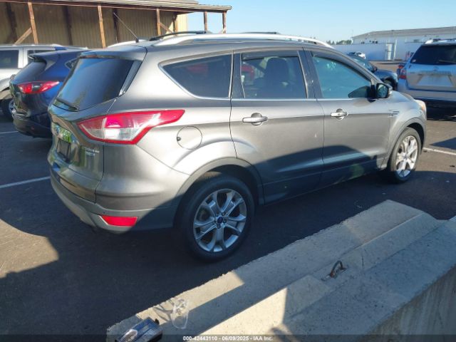 1FMCU9J92EUC93396 Ford Escape Titanium
