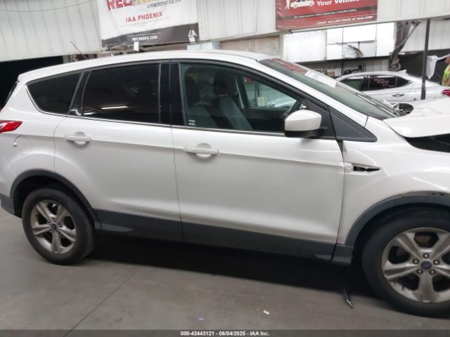 1FMCU0GX3EUD57480 Ford Escape