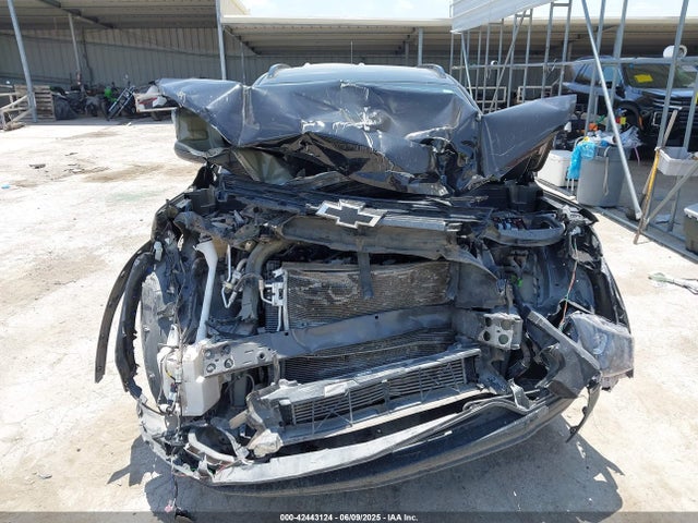 KL77LJE21RC185707 Chevrolet lih