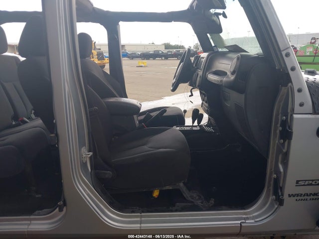 1C4BJWDG6GL125027 Jeep Wrangler