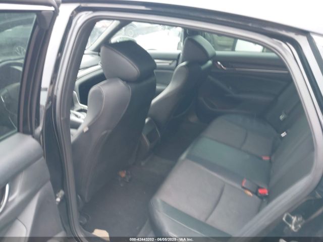 1HGCV1F3XJA092009 Honda Accord Sport