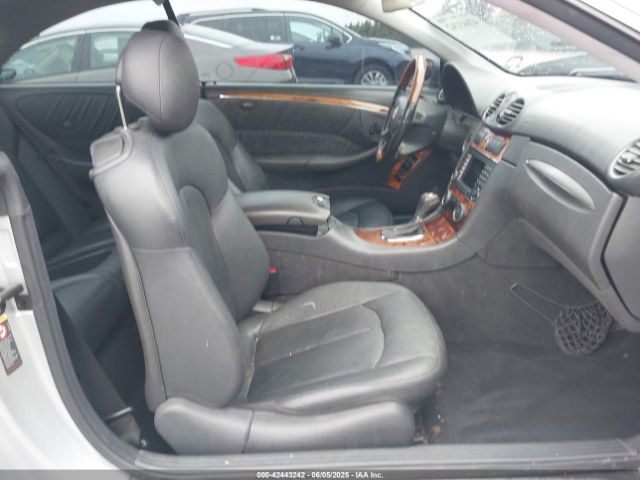 2005 MERCEDES-BENZ CLK 500 WDBTJ75J85F145858 Photo 4