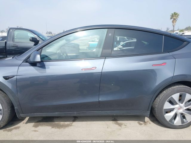 7SAYGDEE2PA042496 Tesla Model Y