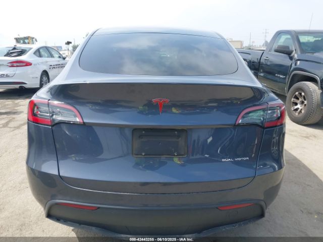 7SAYGDEE2PA042496 Tesla Model Y