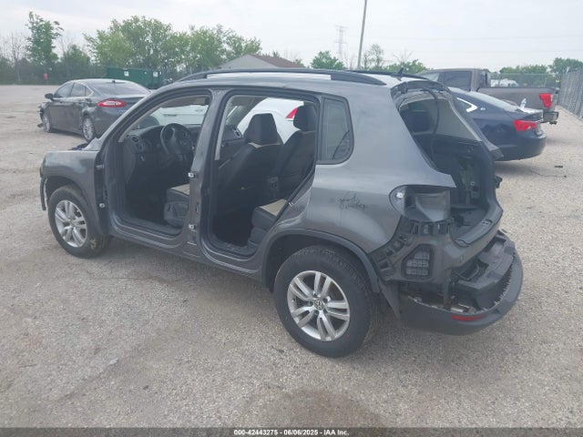 WVGBV7AX4GW600117 Volkswagen 2016