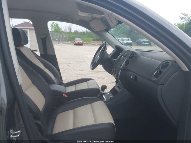 WVGBV7AX4GW600117 Volkswagen 2016