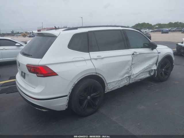 2019 VOLKSWAGEN TIGUAN 3VV3B7AX2KM098204 Photo 3