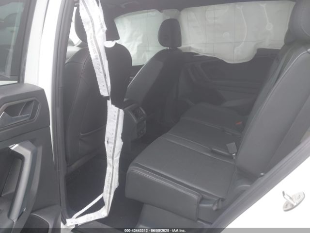 2019 VOLKSWAGEN TIGUAN 3VV3B7AX2KM098204 Photo 7