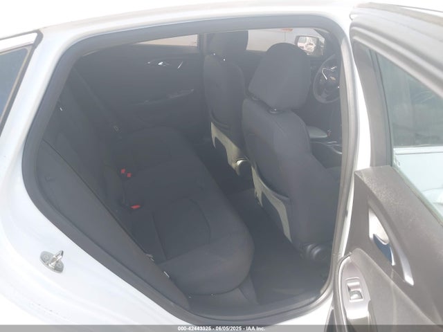1G1ZD5ST9JF125831 Chevrolet MALIBU LT