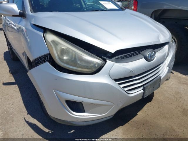 KM8JT3AF5FU008401 Hyundai TUCSON GLS