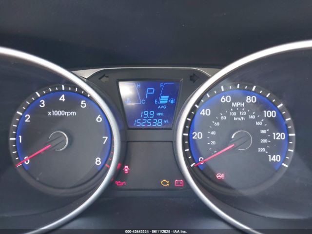 KM8JT3AF5FU008401 Hyundai TUCSON GLS