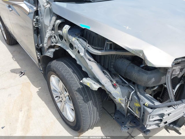 2018 CADILLAC XT5 1GYKNARS5JZ145739 Photo 5