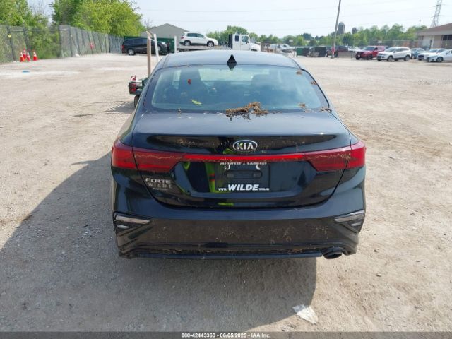 3KPF24AD9KE099585 KIA Forte Lxs