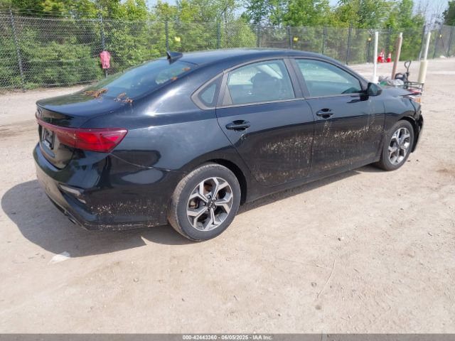 3KPF24AD9KE099585 KIA Forte Lxs