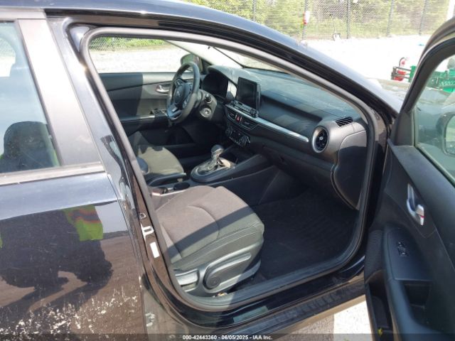 3KPF24AD9KE099585 KIA Forte Lxs