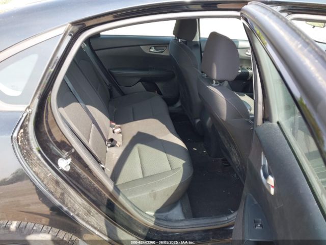 3KPF24AD9KE099585 KIA Forte Lxs