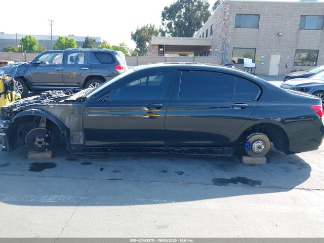 BMW 750i / b7 2017 WBA7F0C3XHGM21548 Image 13
