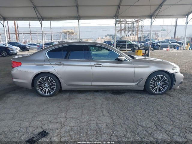 WBAJA7C38HG907224 BMW 2017