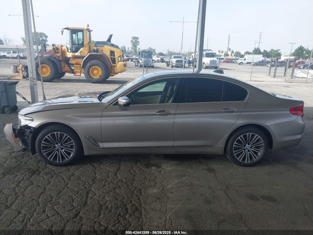 WBAJA7C38HG907224 BMW 2017