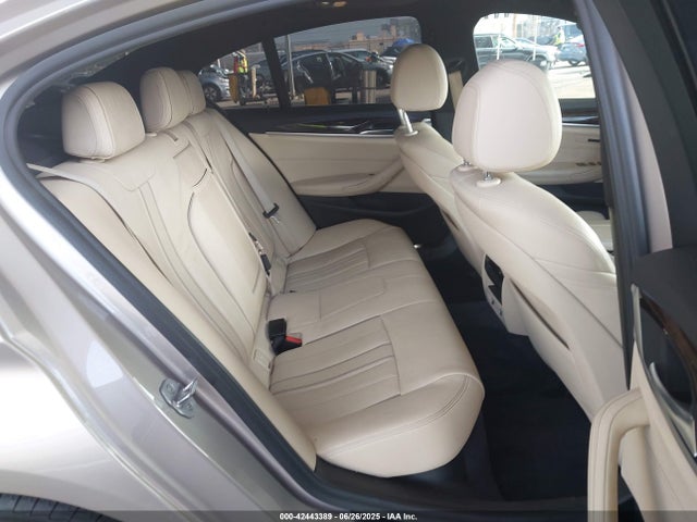 WBAJA7C38HG907224 BMW 2017