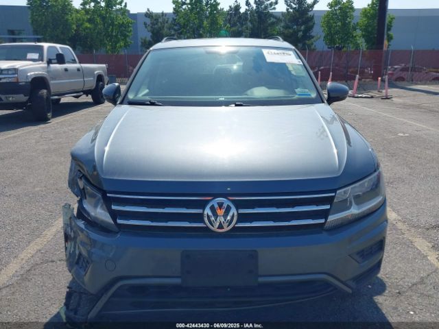 3VV3B7AX8LM021631 Volkswagen Tiguan 2.0t Se/2.0t Se R-line Black/2.0t Sel