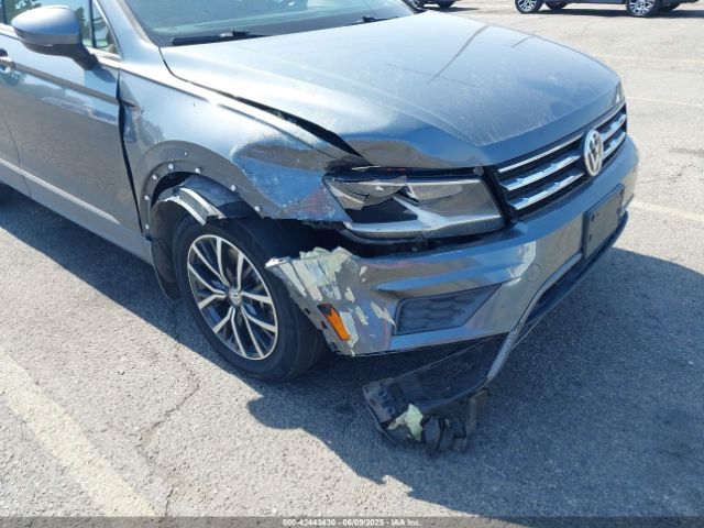 3VV3B7AX8LM021631 Volkswagen Tiguan 2.0t Se/2.0t Se R-line Black/2.0t Sel