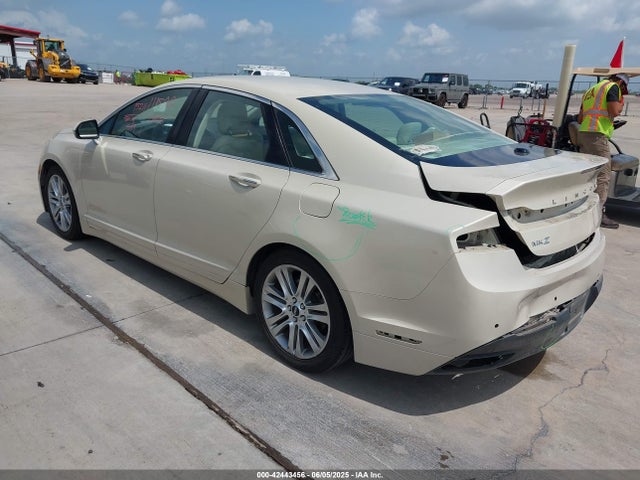 Lincoln MKZ 2014 3LN6L2LU7ER811664 Image 3