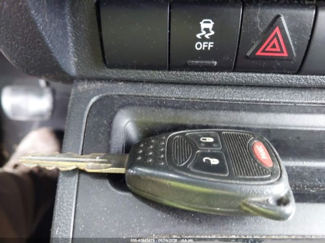 1C4NJDBB6ED880047 Jeep Compass Sport