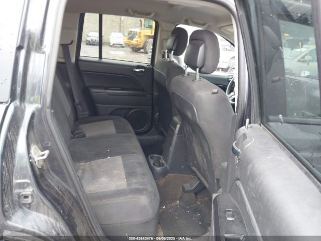 1C4NJDBB6ED880047 Jeep Compass Sport