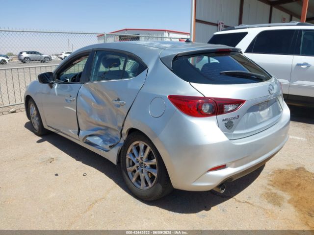 2017 MAZDA MAZDA3 JM1BN1K72H1100780 Photo 2